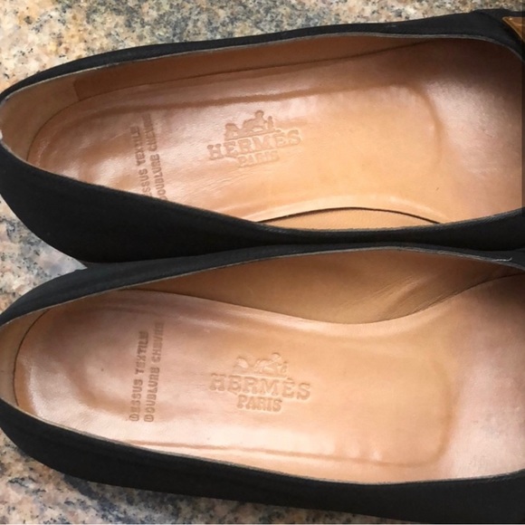 Hermes shoes. In good condition and you can wear any occasion. - Picture 2 of 8